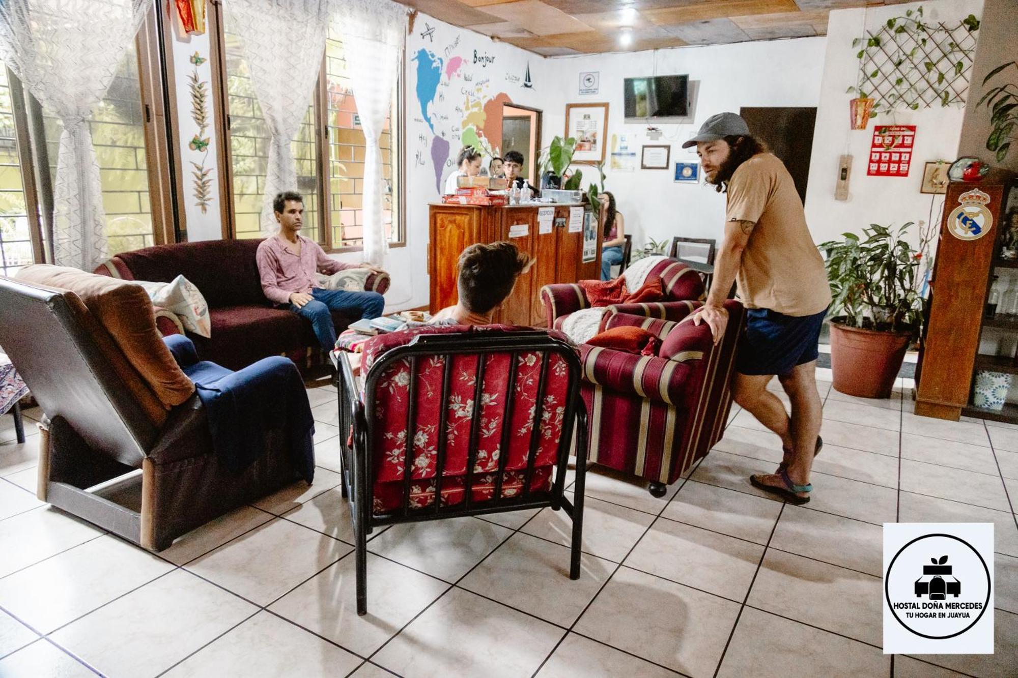 Hostal Dona Mercedes Juayua Exterior photo